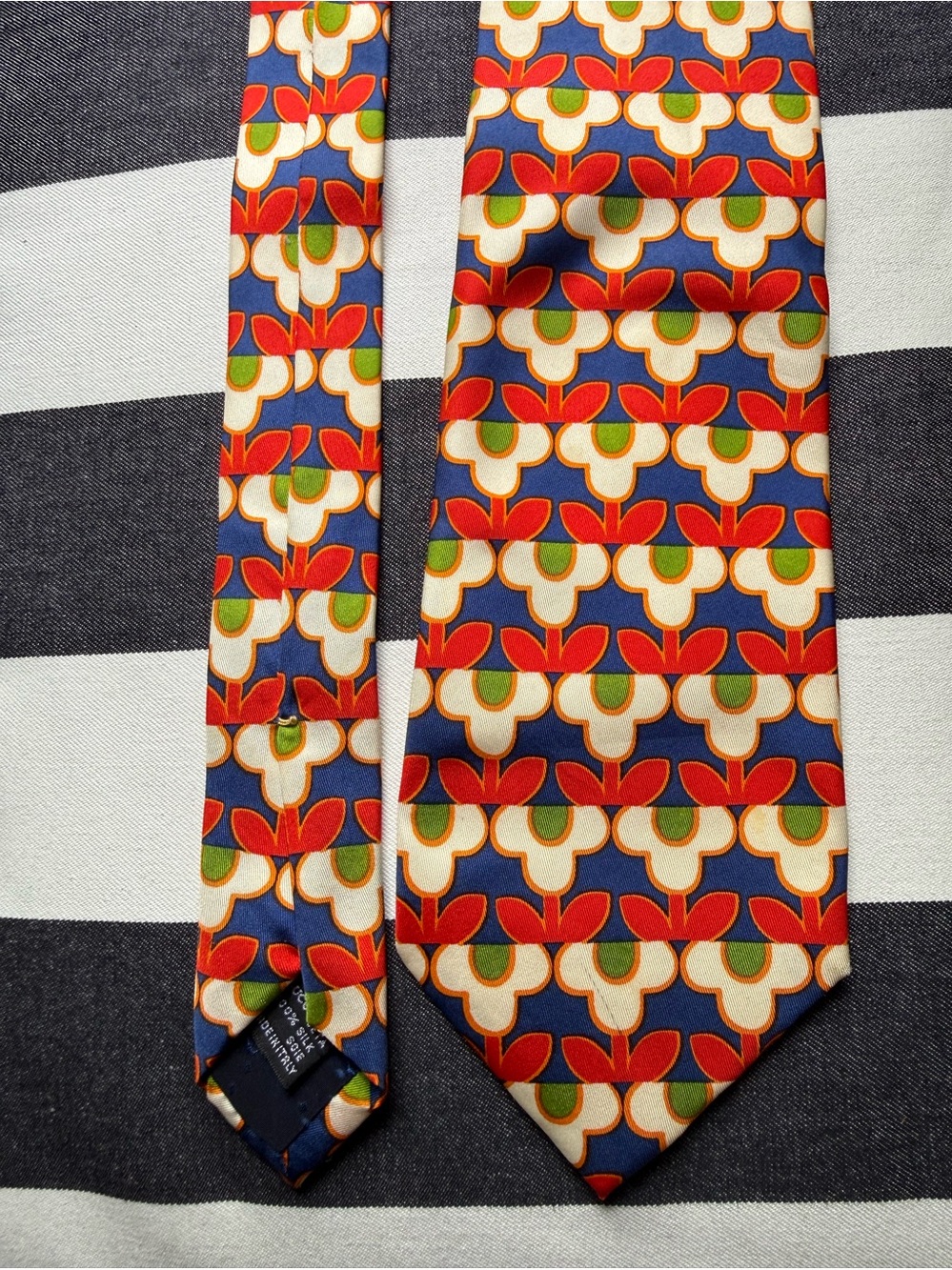 Rare Gucci Pop Art Multicolor Red Blue Green Geometric Silk Tie - Picture 16 of 16